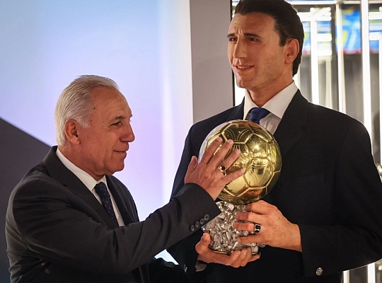 Hristo Stoichkov opened his 