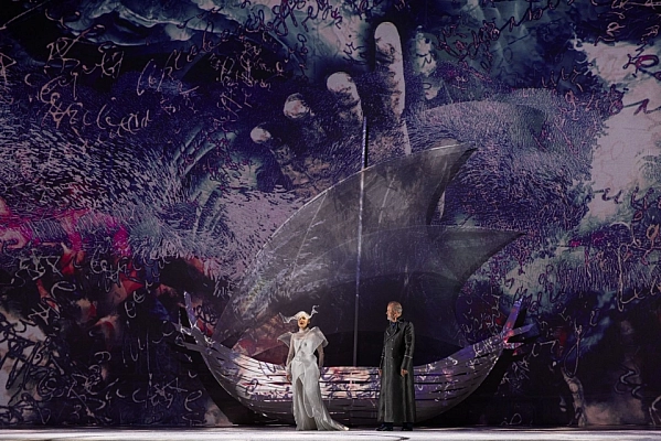 „Кораб в сърцето“ - последна спирка на едно незабравимо пътуване: 13 май, Античен театър Пловдив